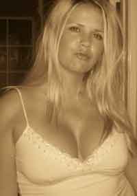romantic lady looking for guy in Hudson, Wisconsin